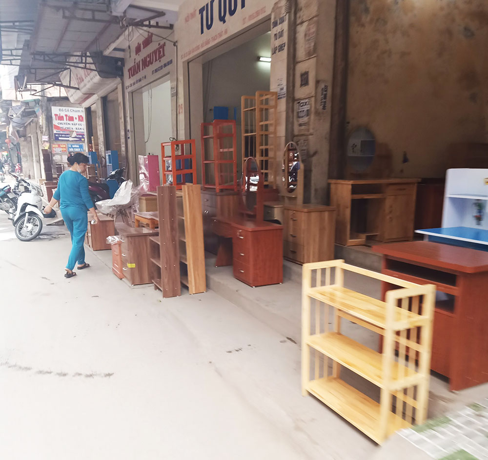 Phố Đồ Gỗ Đê La Thành Có Những Sản Phẩm Nội Thất Gì
