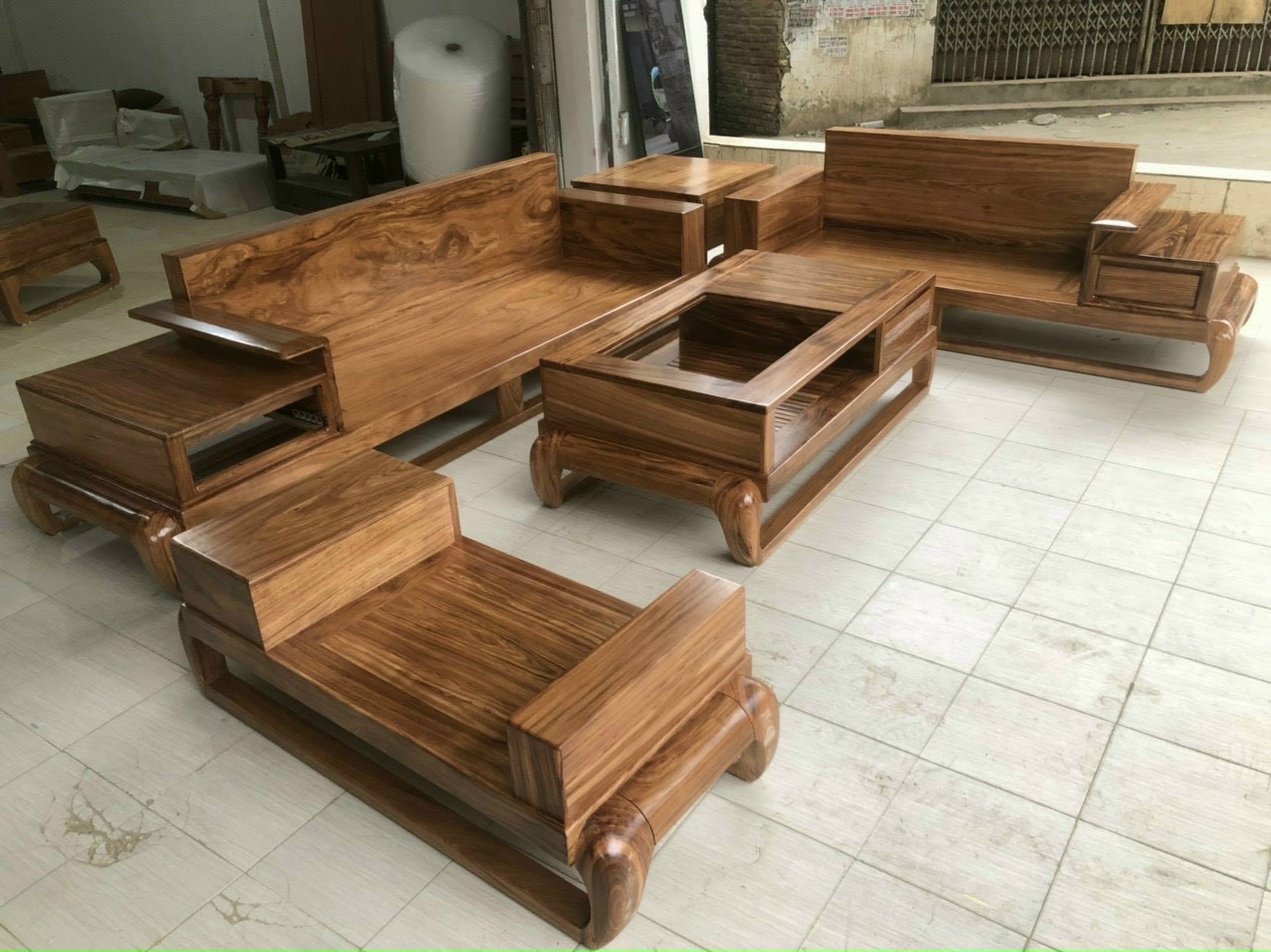 Sofa đùi gà 2 văng gỗ hương xám
